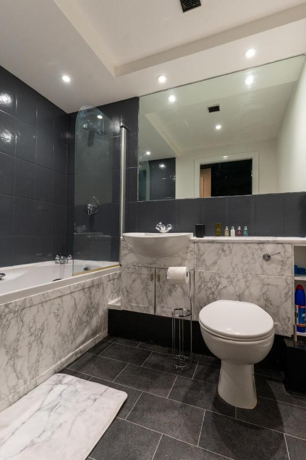 מנצ'סטר Jpg Theatre Suite - High Floor Mcr Luxe Apartment W Balcony Canal Views מראה חיצוני תמונה