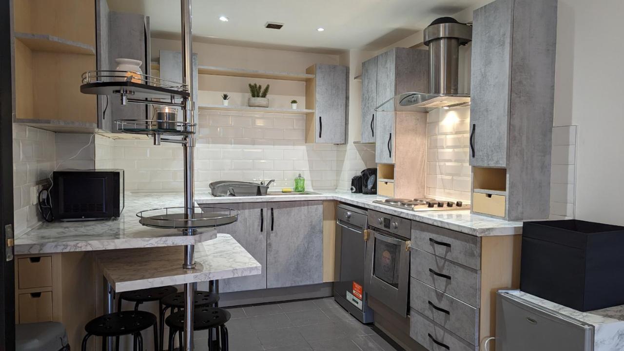 מנצ'סטר Jpg Theatre Suite - High Floor Mcr Luxe Apartment W Balcony Canal Views מראה חיצוני תמונה